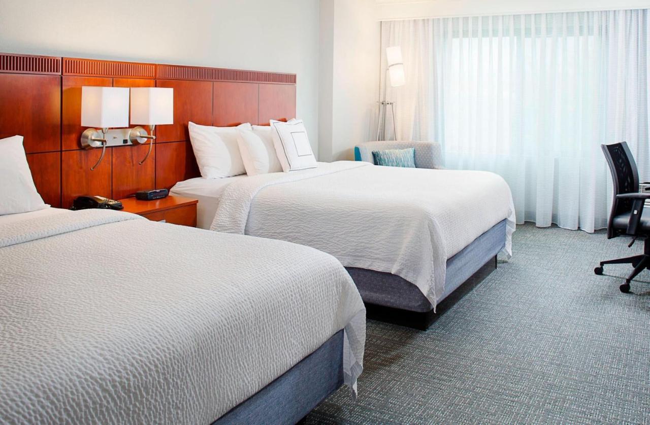 מלון Courtyard By Marriott Roanoke Airport מראה חיצוני תמונה