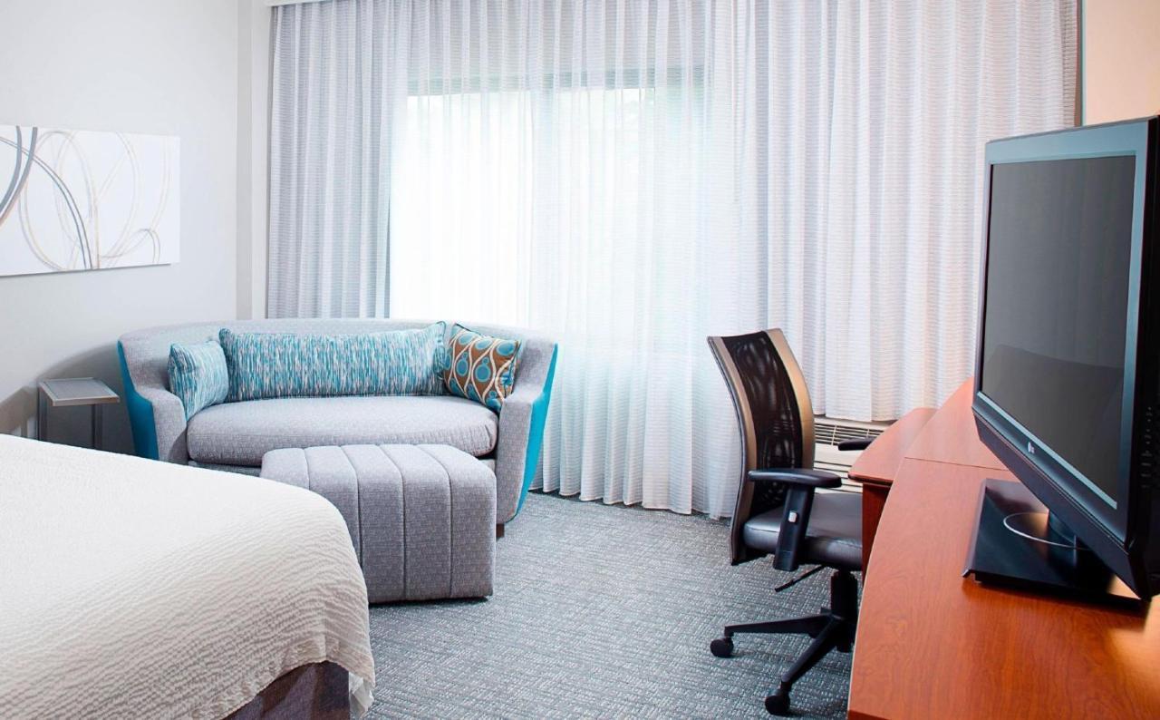 מלון Courtyard By Marriott Roanoke Airport מראה חיצוני תמונה