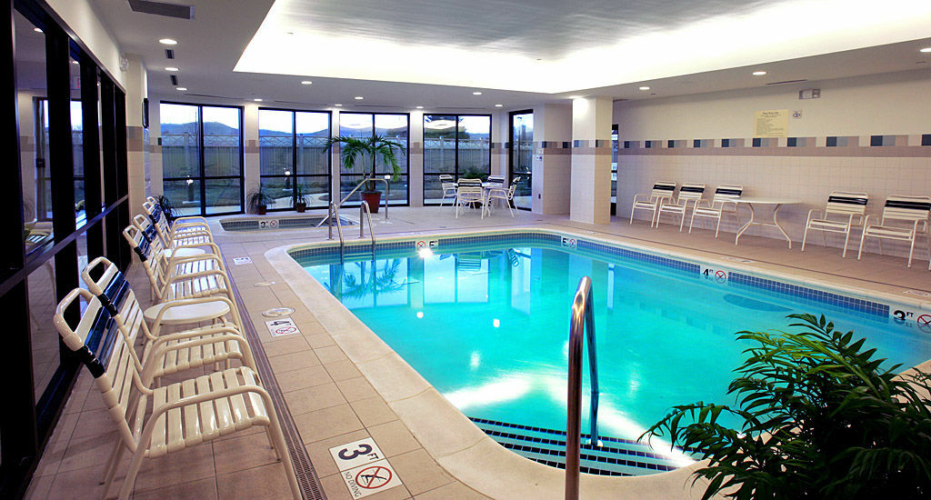 מלון Courtyard By Marriott Roanoke Airport מראה חיצוני תמונה